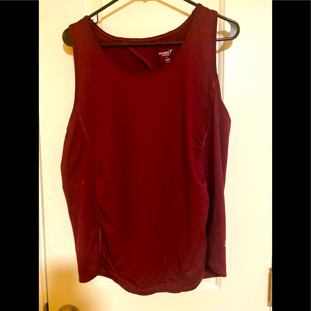 🤰🏻Old Navy Maternity Workout Tank Top